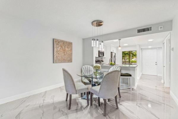 Huntington Lakes 5, 7350 Kinghurst Dr #104, Delray Beach, Florida 33446, image 1