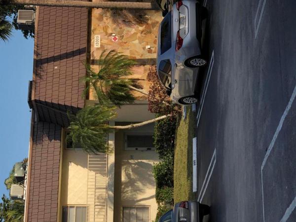 Greenway Village South, 12005 Poinciana Blvd #105, Royal Palm Beach, Florida 33411, image 2