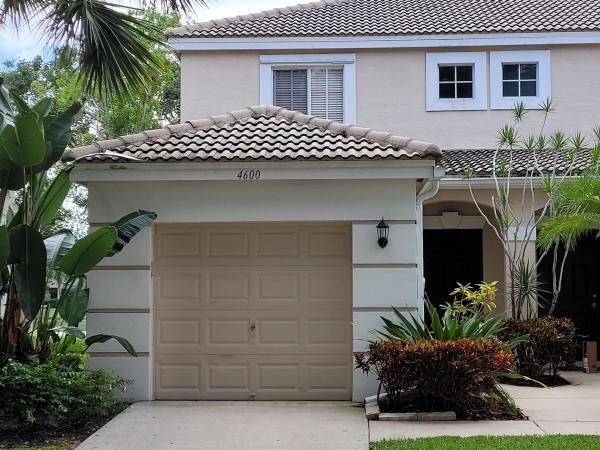 Palmbrooke Townhomes, 4600 Palmbrooke Cir, West Palm Beach, Florida 33417, image 2