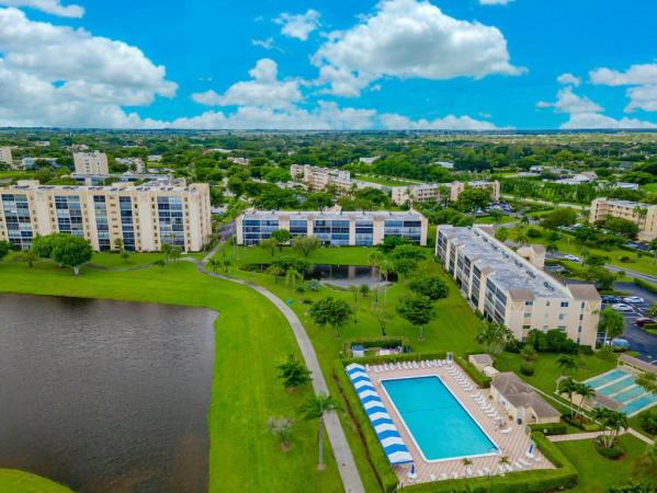 Huntington Lakes 2, 7006 Huntington Ln #207, Delray Beach, Florida 33446, image 2