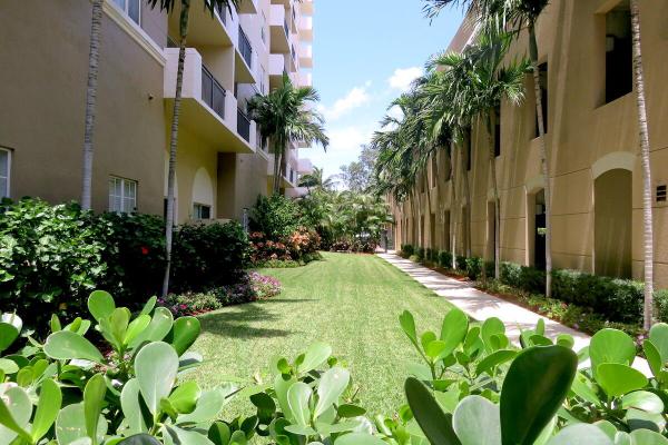 Montecito Palm Beach, 616 Clearwater Park Rd #712, West Palm Beach, Florida 33401, image 1
