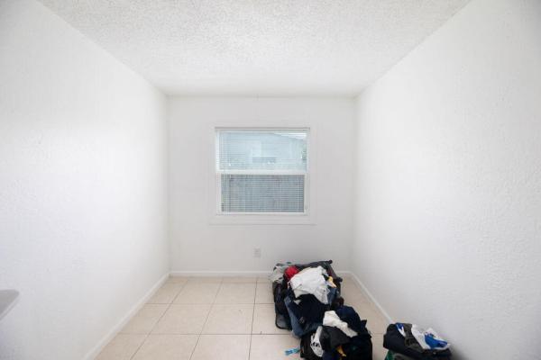 Riviera Beach No HOA, 1618 W 26th Ct, Riviera Beach, Florida 33404, image 2