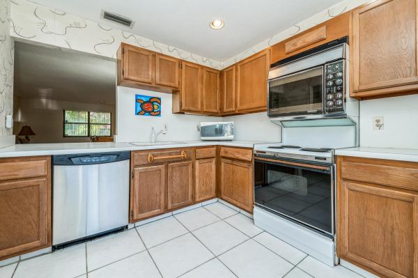 Strathmore Gate West, 361 Quebec Ct, Royal Palm Beach, Florida 33411, image 1