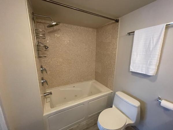Del Prado South Towers, 18041 Biscayne Blvd #1801-4, Aventura, Florida 33160, image 2