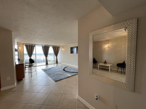 Del Prado South Towers, 18041 Biscayne Blvd #1801-4, Aventura, Florida 33160, image 1