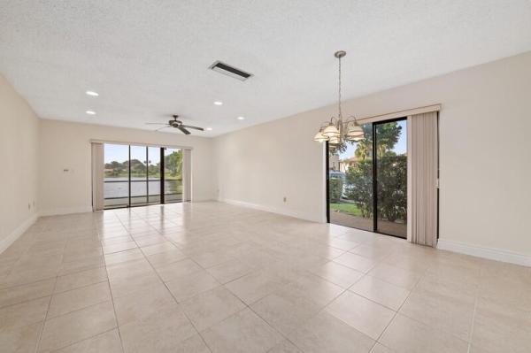 The Vistas Of Boca Lago, 21476 Juego Cir, Boca Raton, Florida 33433, image 3