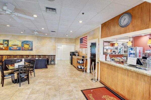 Rosehill Of Banyan Springs, 5068 Rose Hill Dr #204, Boynton Beach, Florida 33437, image 2