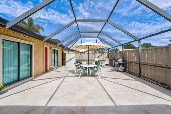 Westwood Gardens, 5782 Golden Eagle Cir, Palm Beach Gardens, Florida 33418, image 2