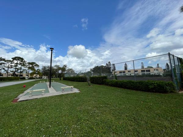 Cedar Court, 4462 Oak Terrace Dr, Greenacres, Florida 33463, image 3