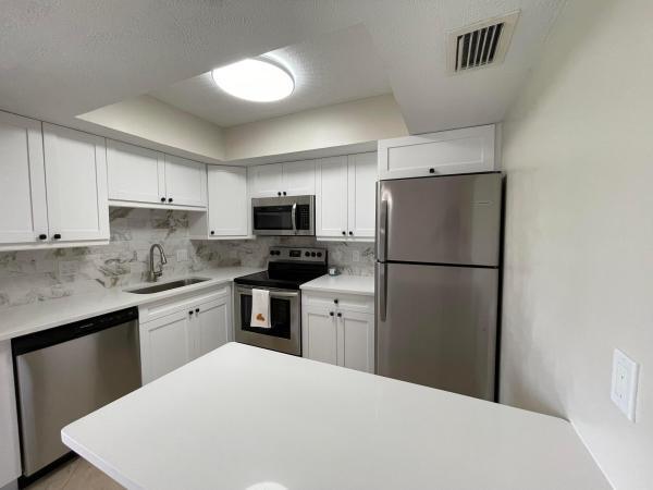 Cedar Court, 4462 Oak Terrace Dr, Greenacres, Florida 33463, image 2