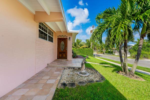 Lake Osborne Hills, 1901 Montague St, Lake Worth Beach, Florida 33461, image 2