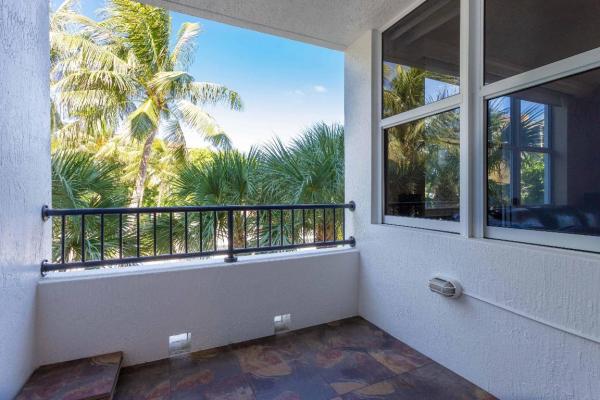 1 Ocean Boulevard, 101 SE 20th Ave #302, Deerfield Beach, Florida 33441, image 3