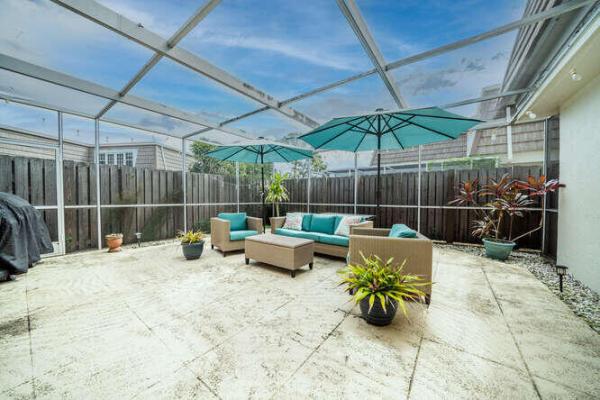 Winchester Courts, 11572 Winchester Dr, Palm Beach Gardens, Florida 33410, image 1