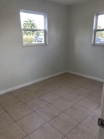 230 SW 7th Ave, South Bay, Florida 33493, image 1