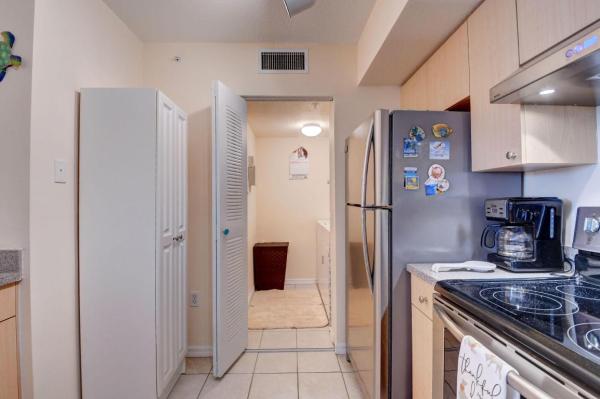 Mirabella Villas, 712 Villa Cir, Boynton Beach, Florida 33435, image 1