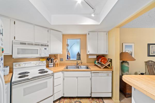 Sea Brook Place, 260 Seabreeze Cir, Jupiter, Florida 33477, image 1
