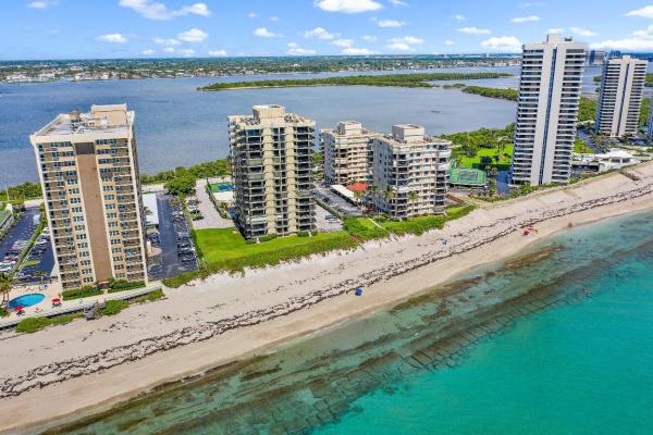 The Seagrape, 5460 N Ocean Dr #6B, Riviera Beach, Florida 33404, image 3