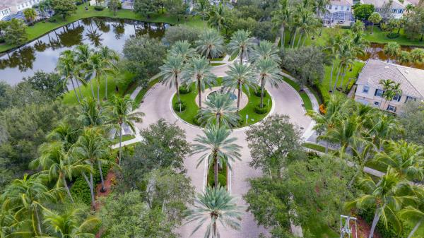 Catalina Lakes, 184 Santa Barbara Way, Palm Beach Gardens, Florida 33410, image 1