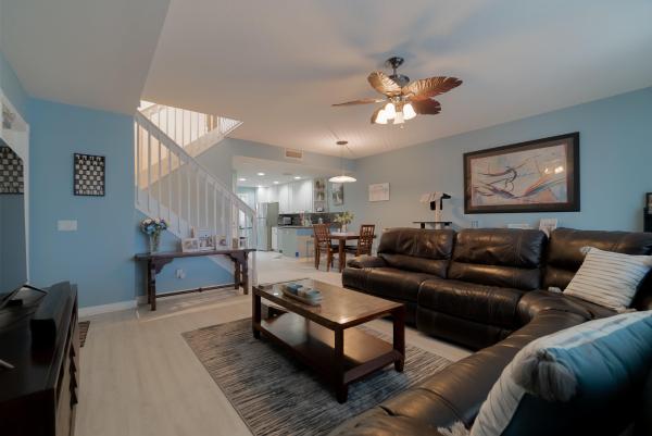 Catalina Lakes, 184 Santa Barbara Way, Palm Beach Gardens, Florida 33410, image 3