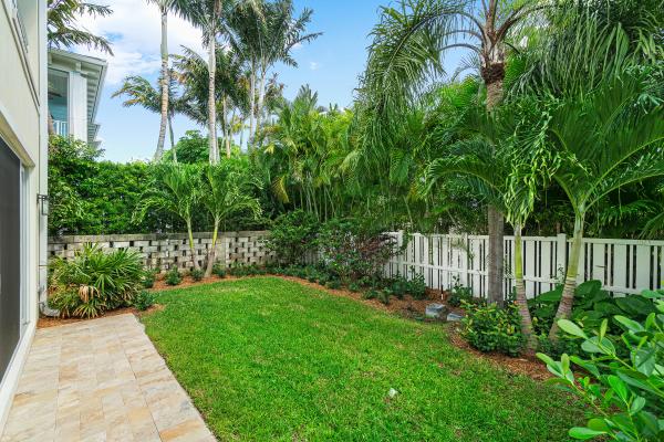 Oceanside Townhomes South, 500 NE Wavecrest Way, Boca Raton, Florida 33432, image 1