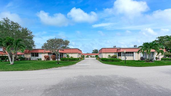 Covered Bridge, 522 Franconia Cir #B, Lake Worth, Florida 33467, image 1
