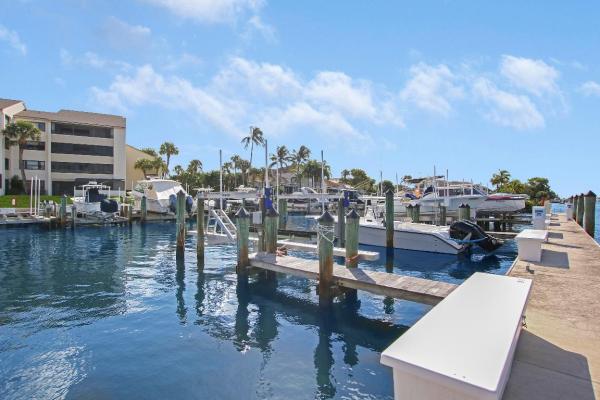D-19 Oak Harbour Dr, Juno Beach, Florida 33408, image 1