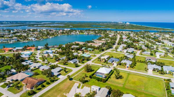 Beach Estates, 1701 Francis Ct, Fort Pierce, Florida 34949, image 2