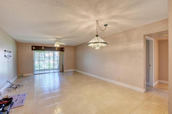 Deauville Village, 6600 S Oriole Blvd #2040, Delray Beach, Florida 33446, image 2