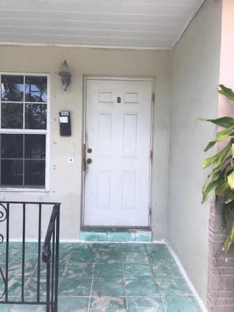 White Caps, 131 W 35th St, Riviera Beach, Florida 33404, image 2