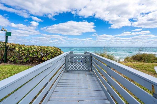 Dorchester Of Palm Beach, 3250 S Ocean Blvd, Palm Beach, Florida 33480, image 2