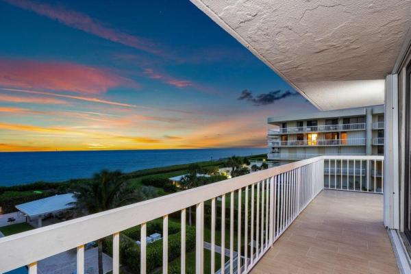 Dorchester Of Palm Beach, 3250 S Ocean Blvd, Palm Beach, Florida 33480, image 1