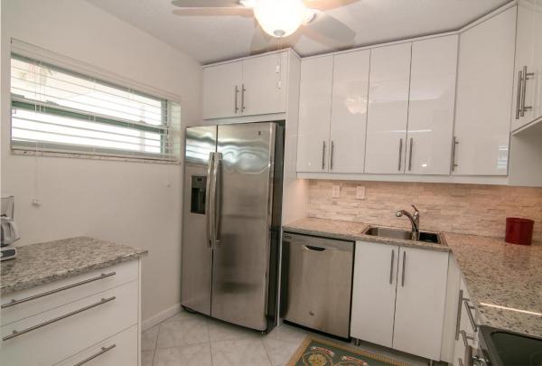 Lake Clarke Gardens, 2669 S Garden Dr S #410, Lake Worth, Florida 33461, image 2