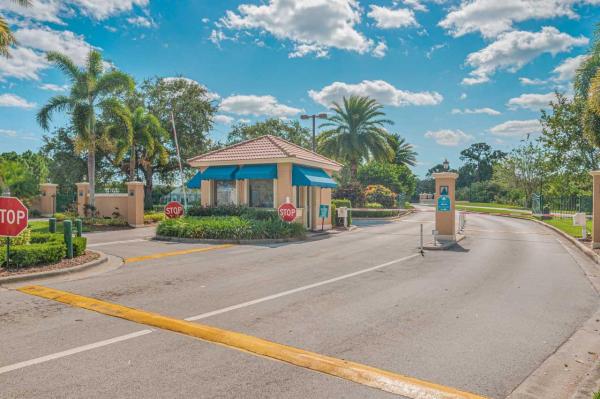 Lake Charles, 581 SW Lake Charles Cir, Port St. Lucie, Florida 34986, image 1