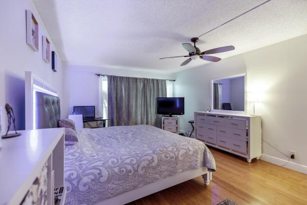 Camino Real Village, 5801 Camino Del Sol #302, Boca Raton, Florida 33433, image 2