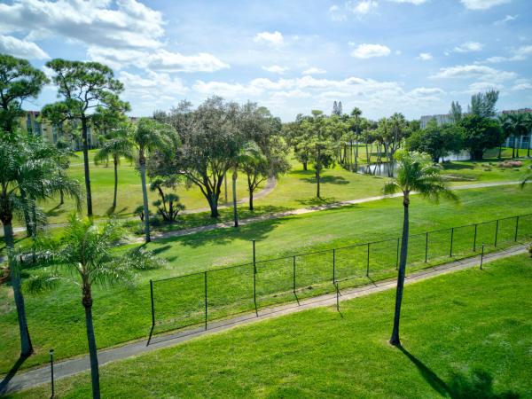 Margate At Poinciana Place, 3590 Via Poinciana #304, Lake Worth, Florida 33467, image 1
