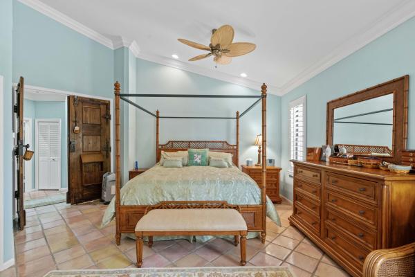 Frenchman's Creek Beach & Country Club, 2050 La Porte Dr, Palm Beach Gardens, Florida 33410, image 2