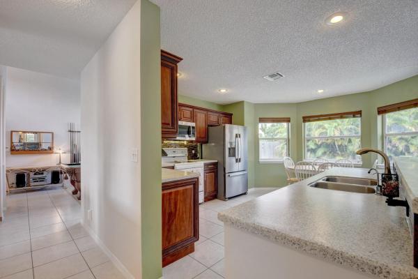 Spinnaker Bay At Lake Charleston, 7315 Spinnaker Bay Dr, Lake Worth, Florida 33467, image 1