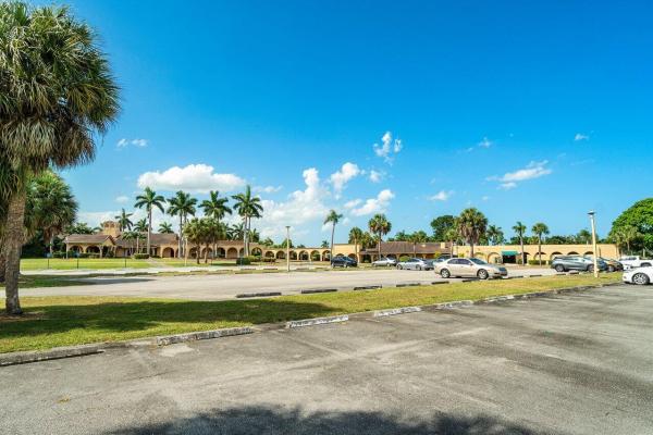Boca Greens Country Club, 10203 Camelback Ln, Boca Raton, Florida 33498, image 1