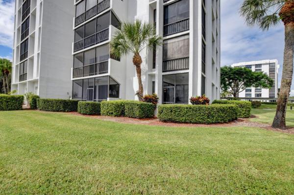 Lakewood Midrise At Boca West Country Club, 7754 Lakeside Blvd #411, Boca Raton, Florida 33434, image 2