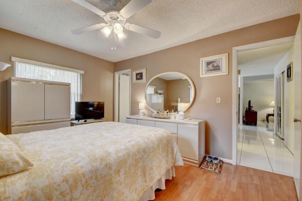 Palm Beach Lakes South, 207 Wrena Dr, West Palm Beach, Florida 33409, image 2