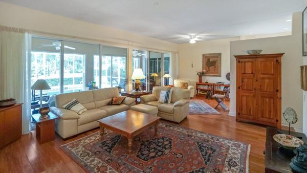 Oaks East, 101 Winter Club Ct, Palm Beach Gardens, Florida 33410, image 3