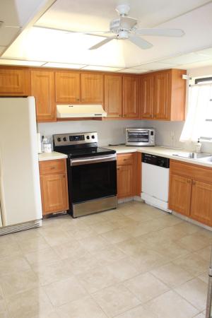Greentree Villas, 4696 Finchwood Rd #B, Boynton Beach, Florida 33436, image 2