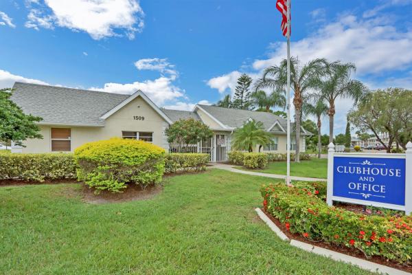 Midport Place, 1526 SE Royal Green Cir #L 105, Port St. Lucie, Florida 34952, image 2