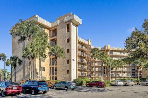 Sunrise Of Palm Beach, 4640 Lucerne Lakes Blvd W #307, Lake Worth, Florida 33467, image 1