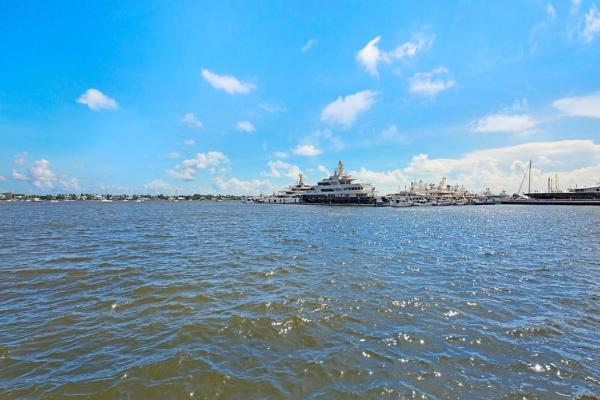 Regency Surf & Racquet Club, 4500 N Flagler Dr #B21, West Palm Beach, Florida 33407, image 2