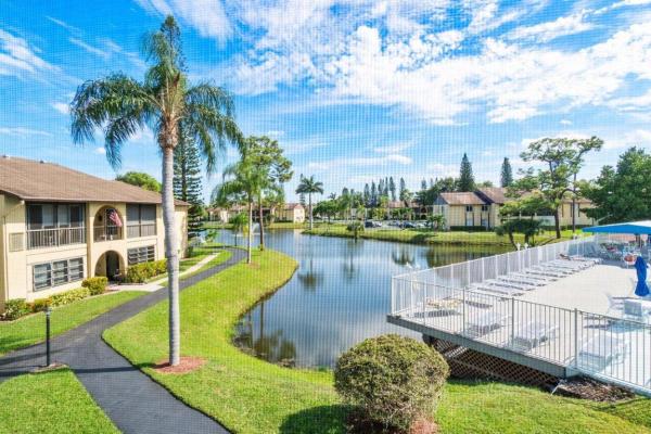 Pine Ridge 3, 342 Pine Ridge Cir #B-2, Greenacres, Florida 33463, image 1
