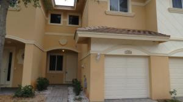 Coventry Townhomes, 4274 Coventry Pointe Way, Lake Worth, Florida 33461, image 1