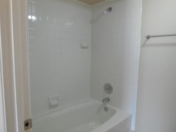 The Sterling Villages Of Palm Beach Lakes, 20101 Glenmoor Dr, West Palm Beach, Florida 33409, image 2