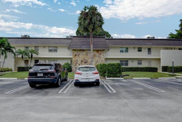 Greenway Village South, 12004 Poinciana Blvd #106, Royal Palm Beach, Florida 33411, image 2