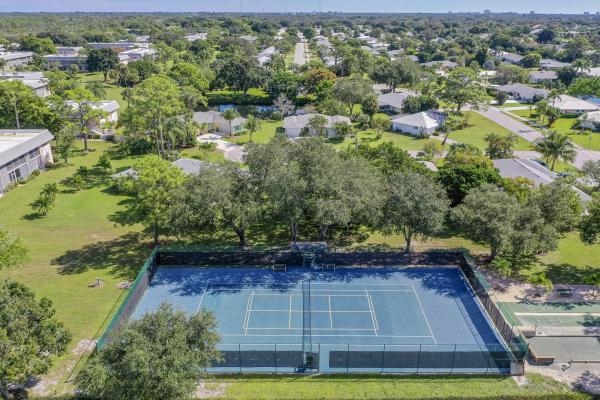 Little Club, 18081 SE Country Club Dr #98, Tequesta, Florida 33469, image 1